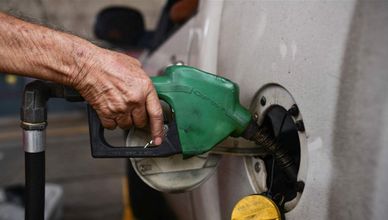 صناديق التحوط تعزز مراكز شراء النفط لأعلى مستوى منذ 2022