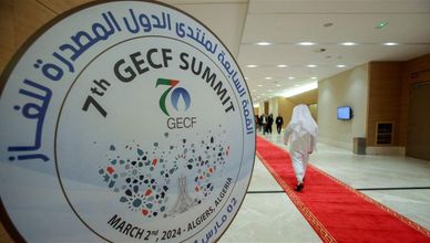 خبير في شؤون الطاقة: الدول المصدرة للغاز تطمح للحفاظ عليه كـ"جسر" في انتقال الطاقة