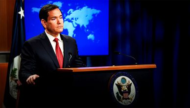 وزير الخارجية الأميركي لـ"الشرق": ندعم حكومة لبنانية قوية.. وترمب يلمح لحرب فنزويلا