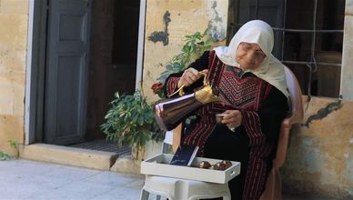 افتخار بسيسو.. هجرة على أمل العودة