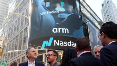 بتكوين يحقق قفزة كبيرة.. و"ناسداك 100" يكسب نحو 5 % خلال أسبوعين