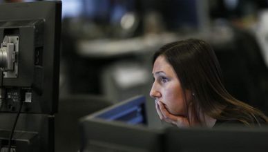 أسعار النفط.. تحت الضغط بعد قرارات دول أوبك+