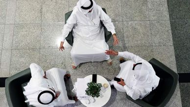 تراجعات "وول ستريت" تلقي بظلالها على الأسواق الخليجية