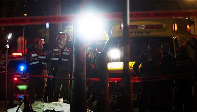 إسرائيل توسّع ضرباتها الجوية.. وإيران ترد بصواريخ مكثفة