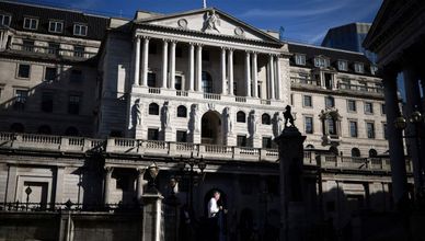 مايك بيل: بنك إنجلترا اقترب جداً من ذروة رفع أسعار الفائدة