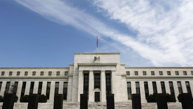 شوميكر: التوترات الجيوسياسية تزيد تقلبات التضخم وخفض الفائدة