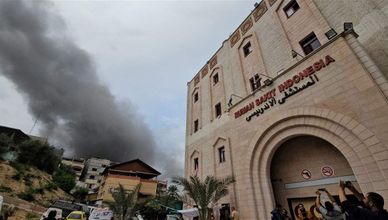 إسرائيل تقصف وتحاصر مستشفيات شمال غزة وجنوبها