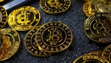 نيك هيذر: صناديق بتكوين بدأت تحظى بـ"السيولة"