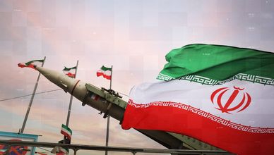 شروط أميركية لاتفاق مع إيران.. وغارة إسرائيلية تستهدف قيادات بحزب الله