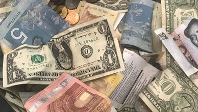 إزاك بول: تزايد تراجع عوائد السندات في الأشهر الستة المقبلة