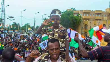 نيكولاس نورماند: الاحتجاجات أمام القاعدة العسكرية الفرنسية في النيجر سلمية للضغط على باريس