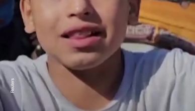 طفل فلسطيني: حملت جثة مقطوعة الرأس