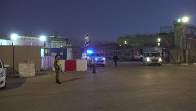 بدء عملية تبادل الأسرى تزامناً بين الضفة وغزة