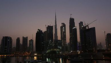 الأسواق الخليجية ومحاولة جني أرباح.. وتراجعات على المؤشر الرئيسي بالبورصة المصرية