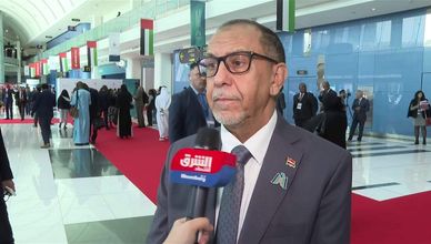 وزير الصناعة اليمني لـ"الشرق": مخزون السلع الأساسية في اليمن بدأ في النفاد