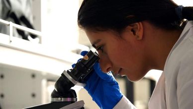 نبيل نجا: الوخز والتنميل قد يكونان لنقص الفيتامينات أو الإصابة بالسكري