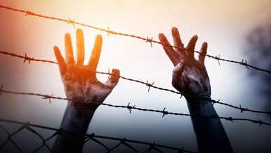 أوروبا تعيد رسم سياسة الهجرة بين ترحيل وعقوبات مشددة