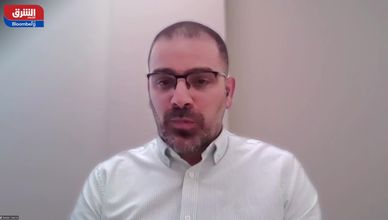 فجوة حادة بين أسعار النفط الفورية والآجلة وسط أزمة إمدادات عالمية