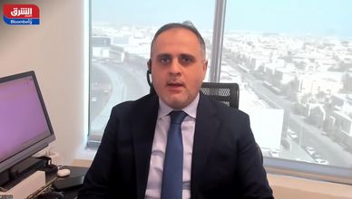 البحري تبحر بثبات.. والتأمين يعيد رسم خريطته والبنوك تناور بالسيولة