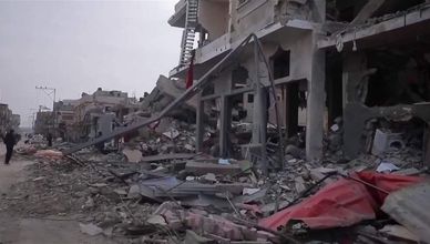 مراسل الشرق: 30 ضحية في غارة بحي الزيتون غالبيتهم أطفال ونساء