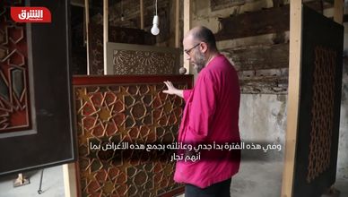 بالقصاصات القديمة.. فنان يحكي تاريخ لبنان