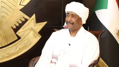 عادل سيد أحمد: الاجتماع السري بين البرهان وأردوغان أثار التساؤلات والشكوك