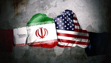 واشنطن تلوح بالقوة في إيران.. وماسك يرمم ما أفسده التغريد