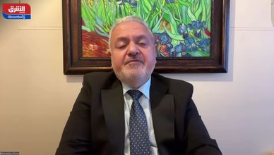 النفط يتذبذب.. وفرة المعروض تحد من تأثير استهداف نوفوروسيسك