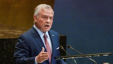 الرئيس الفلسطيني يستبعد حماس من غزة.. والأردن يصر على حل الدولتين