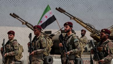 احتجاجات إيران تتصاعد.. وتعزيزات من الجيش السوري في ريف حلب