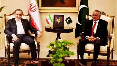 طاولة إسلام آباد تجمع واشنطن وطهران.. وإمدادات الغاز العالمية تحت الضغط