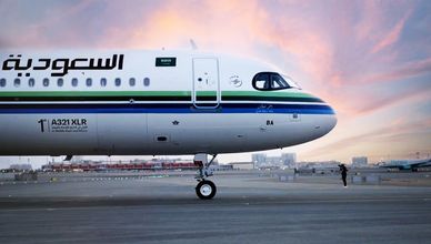 السعودية تدعم أسطولها بطائرة A321XLR.. وتستهدف 150 مليون زائر بحلول 2030