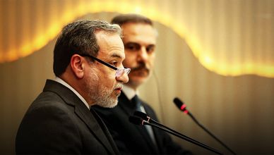 إيران تحدد "الخطوط الحمر".. وأميركا تحشد القوات