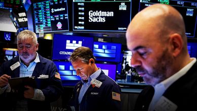 وول ستريت تفتتح على مكاسب بدعم أسهم التكنولوجيا