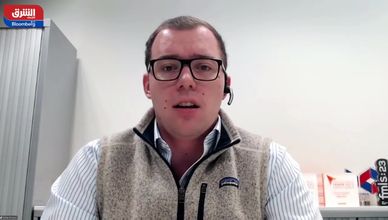 الدولار يتصدر الملاذات الآمنة وسط ضبابية الأسواق