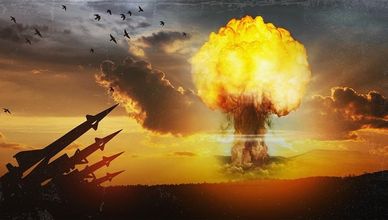 اختبار الأسلحة النووية بين القوة والتجربة البشرية