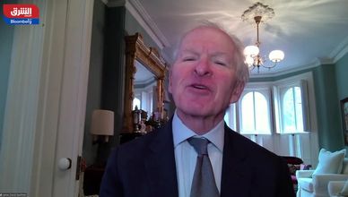 ركود تضخمي يلوح في الأفق.. تداعيات وصول النفط لمستويات قياسية