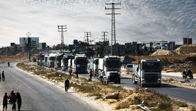أزمة إنسانية في غزة رغم الاتفاق.. وترقب لقمة بوتين- ترمب