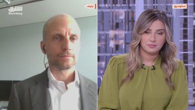 الفائدة المرتفعة تعود إلى الواجهة مع قفزة أسعار النفط