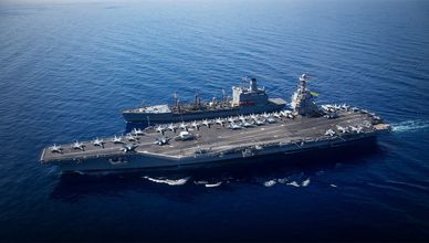 تأهب أميركي لعملية عسكرية ضد إيران.. وترمب يلمح لاحتمال تغيير النظام