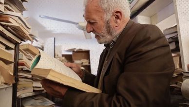 مكتبة الحكمة في بغداد.. واحة للقراءة وسط ضجيج المدينة