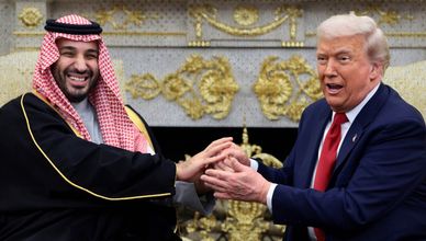 ولي العهد السعودي: زيادة الاستثمارات لتريليون دولار.. وترمب: صفقة نووية مدنية مع المملكة