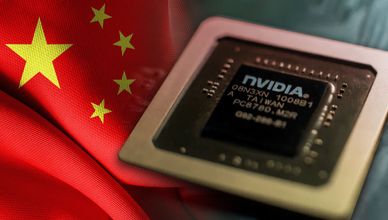 وول ستريت تتراجع.. وترمب يسمح ببيع رقائق إنفيديا للصين