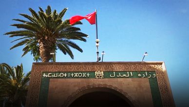 حملة مغربية لوقف المحتوى غير المقبول تثير جدلًا بين الحرية والرقابة