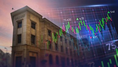 EGX30 يخترق مستوى 52 ألف نقطة.. و"تاسي" على تراجعات طفيفة