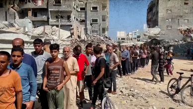 كارثة إنسانية في غزة.. والقطاع الصحي على حافة الانهيار