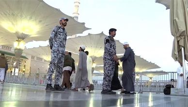 المسجد النبوي.. ترتيبات أمنية للموازنة بين كثافة الحشود وقدسية المكان
