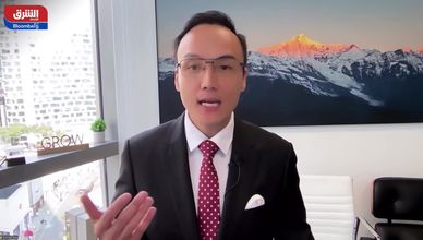 آسيا تترقب وول ستريت.. والدولار يفقد بريقه تدريجيا