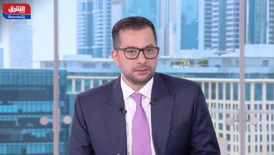 الفائدة المرتفعة وقوة الدولار يلتهمان جاذبية الذهب
