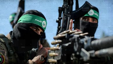 حماس تحل حكومتها في غزة.. وبغداد تختبر نفوذ إيران